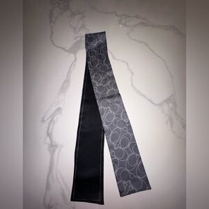 Coach Silk Twilly Bag Handle Scarf Black Signature C Reversible Skinny Scarf